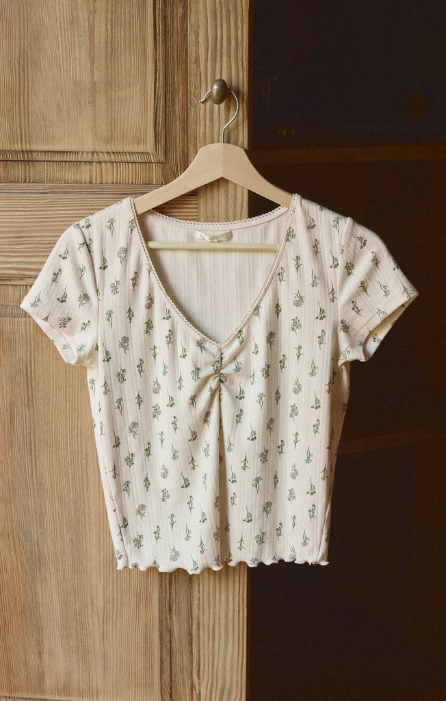 売れ筋商品|||リーバイス カットソー トップス レディース Women's Shane Cotton Tie-Neck Button-Front Top Esther Floral Sunny Cream Ditsy Floral Top Big Girls S-xl - Pink | Levi's® US