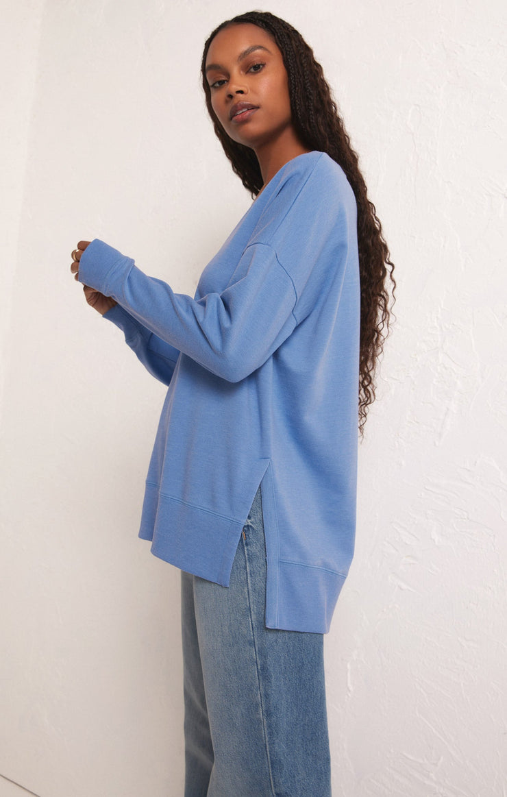 Tops Modern V-Neck Weekender Blue Isle