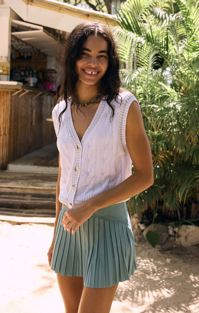 ZVW252602S_WHT_CAMPAIGN_1A_534