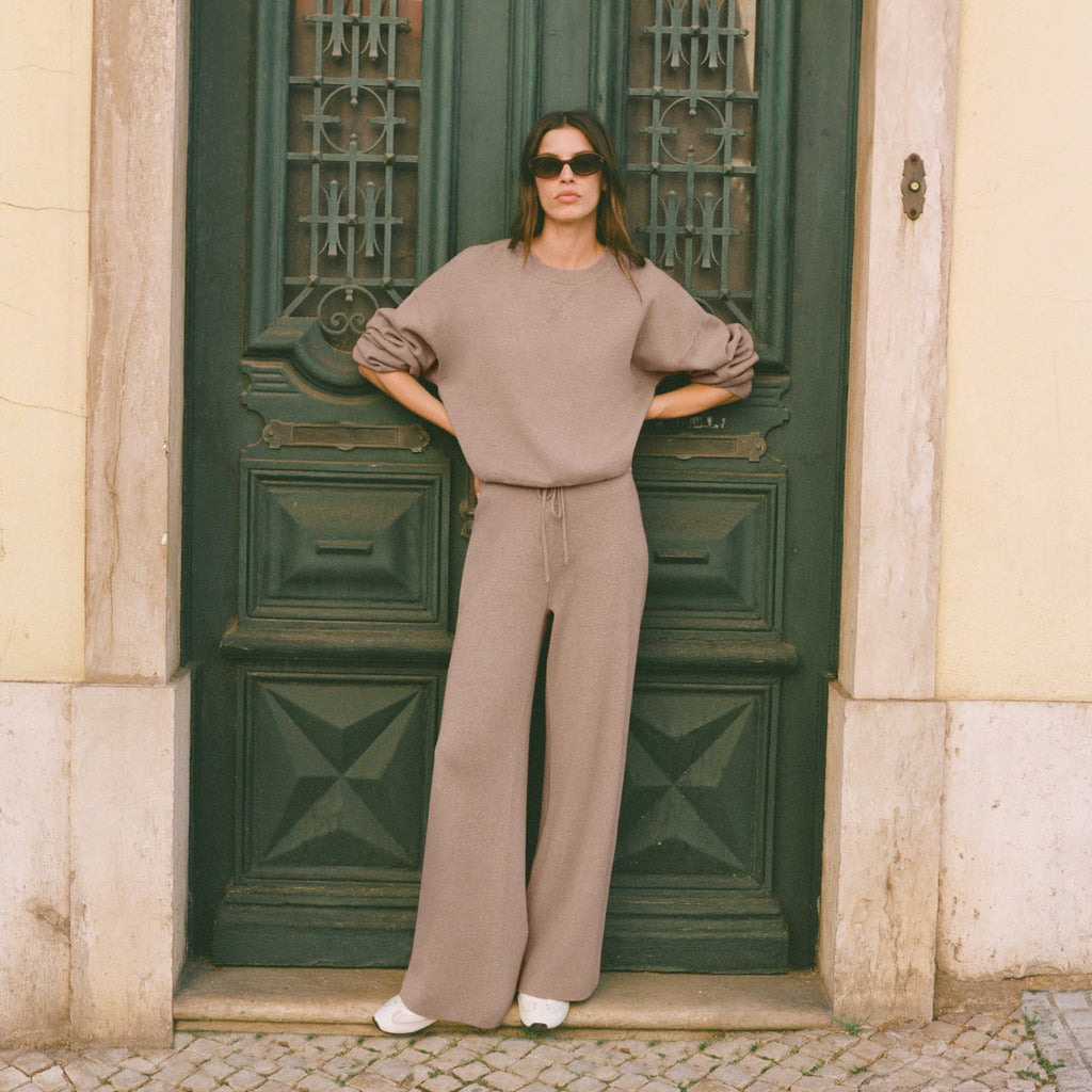 How to Build a Travel Capsule Wardrobe