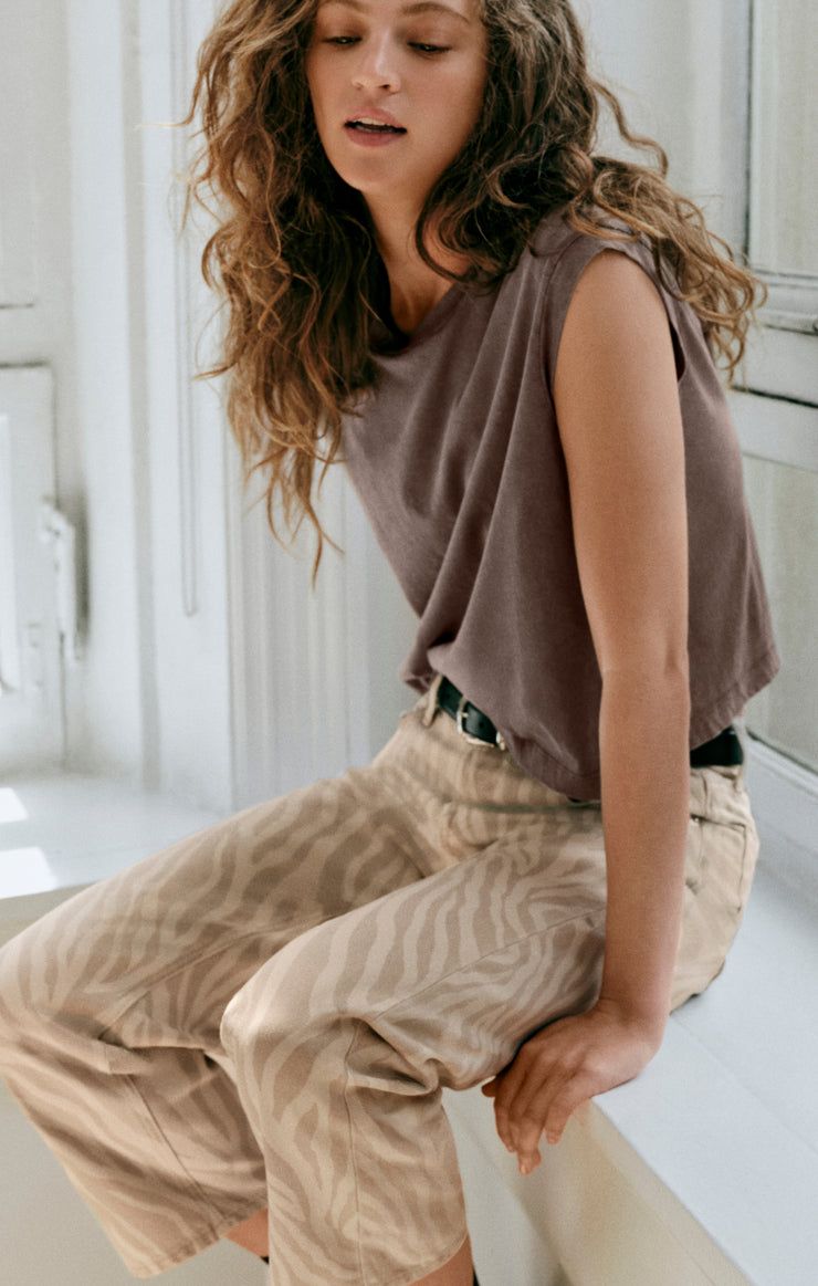 The Off Duty Mid-Rise Bowed Ankle Denim