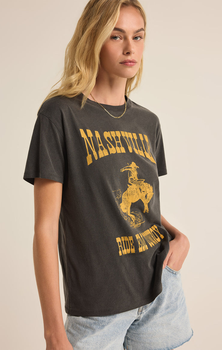 Tops Nashville Boyfriend Tee Black Sand