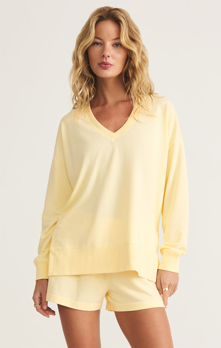 Tops Modern V-Neck Weekender Mellow Yellow