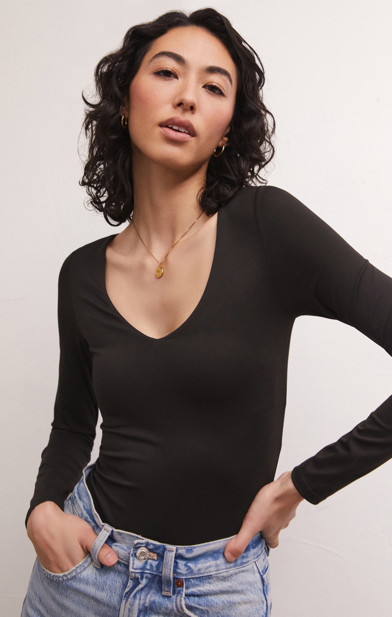 So Smooth V-Neck Bodysuit – Z SUPPLY