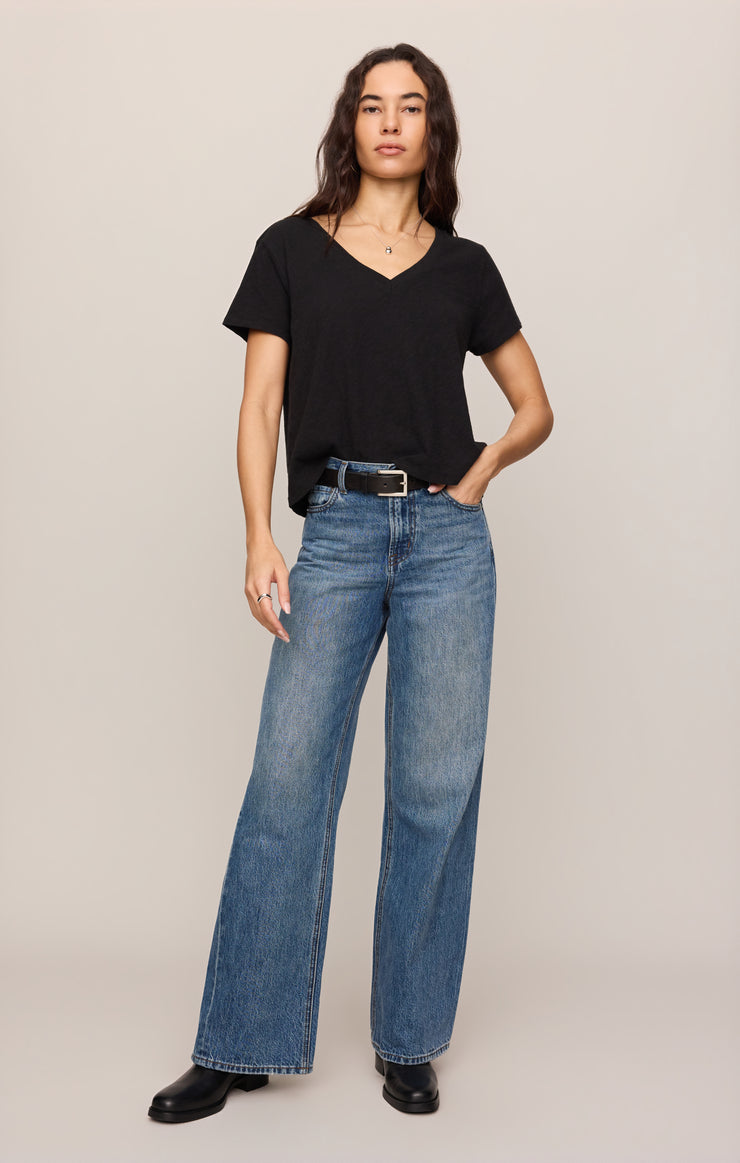 Tops Nomad Slub V-Neck Tee Black