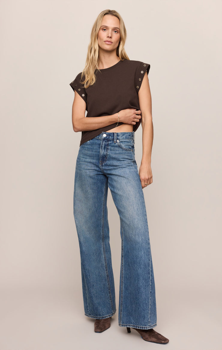Tops Camino Grommet Muscle Tee Dark Chocolate