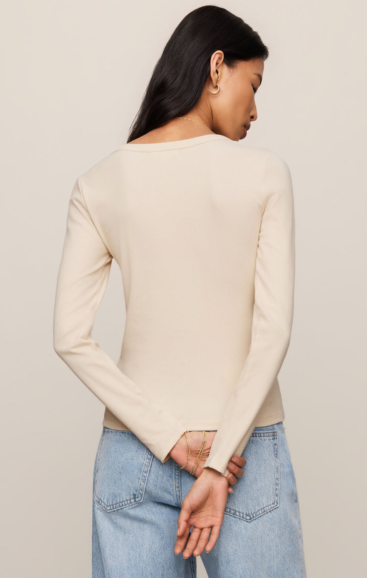 Tops Greyson Scoop Long Sleeve Tee Chalk