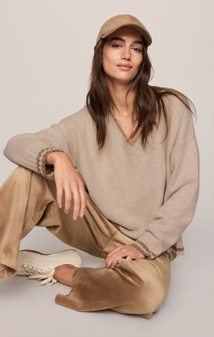 Accessories Outpost Faux Suede Hat Light Sand