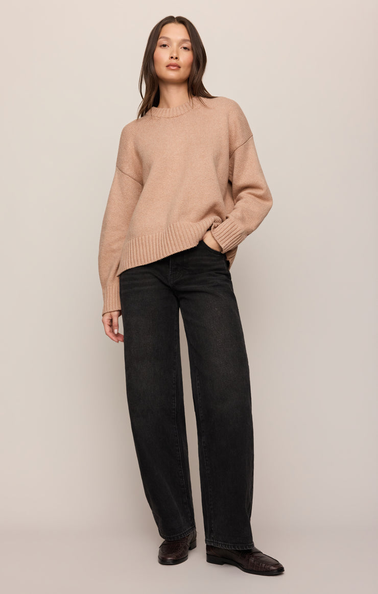 Sweaters Cloud Spun Curved Hem Sweater Toasted Almond