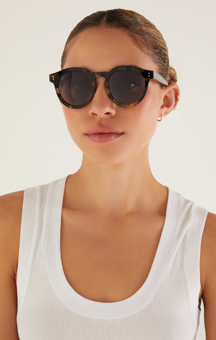Accessories - Sunglasses Out of Office Sunglasses Brown Tortoise-Gradient